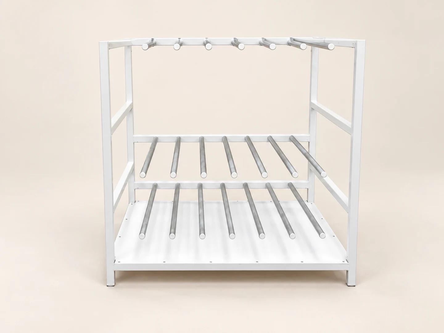 White rack with shallow upper rails — AI-cleaned product photograph