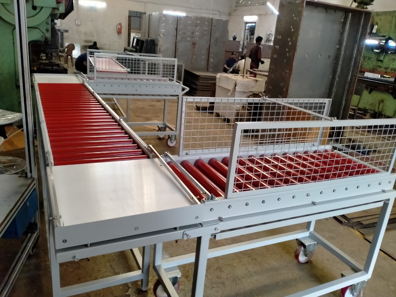 PU Roller Conveyor — original photograph