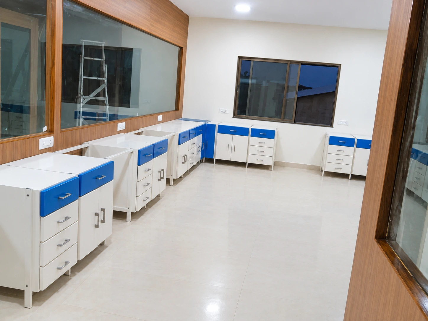 Lab Table — AI-cleaned product photograph