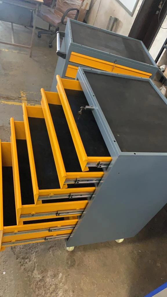 Tool Trolley — original photograph