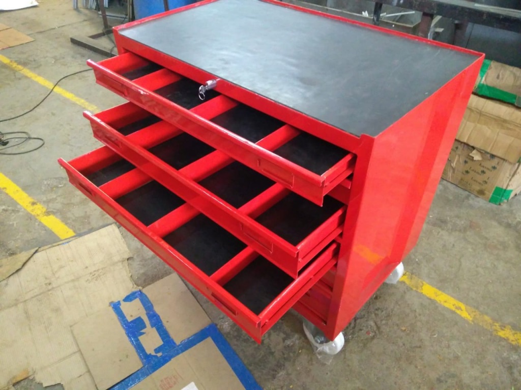 Tool Trolley — original photograph
